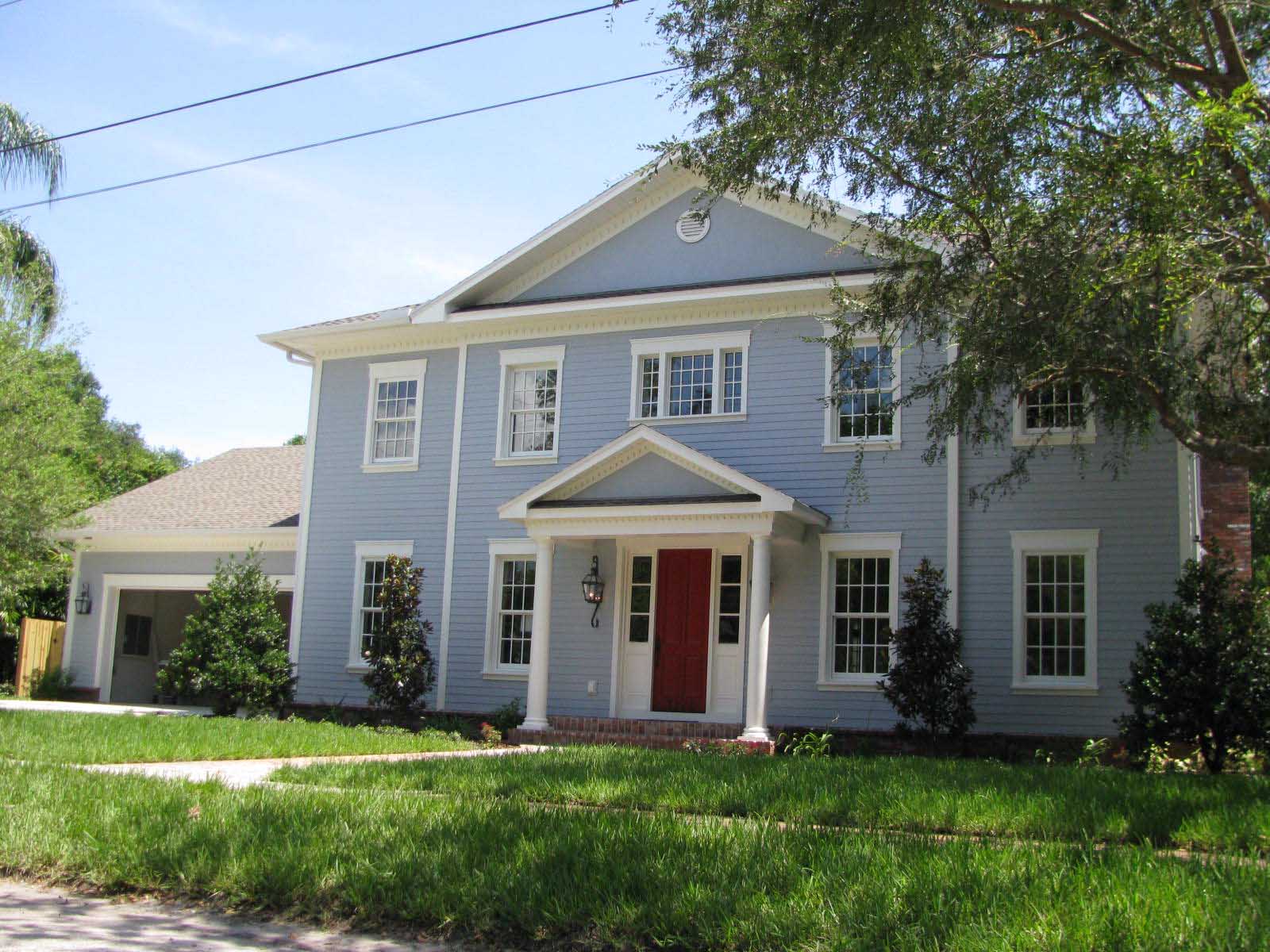 South Tampa Colonial Home - front view of home